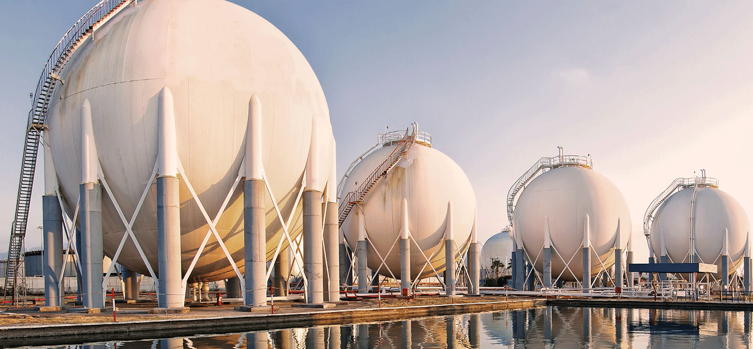 Sistemas de recubrimiento OAP para tanques de almacenamiento de petróleo y agua.