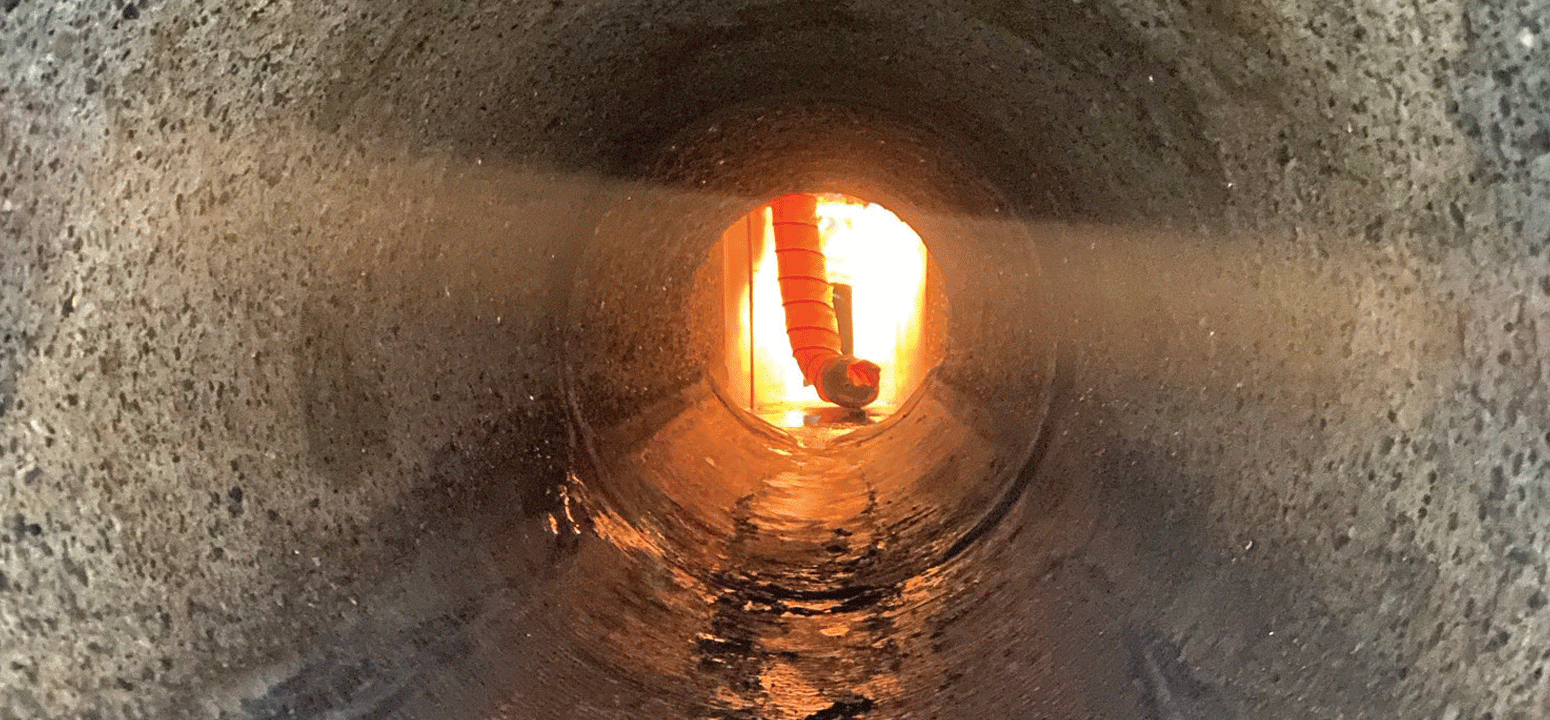 La Rehabilitación de Líneas de Alcantarillado requiere un cambio de rumbo; Encontrar una solución UV CIPP para un espacio confinado
